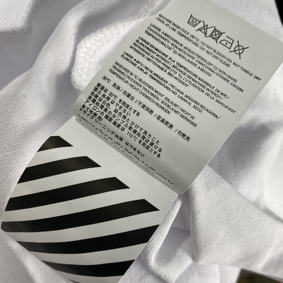 超人気美品オフホワイト Off-White服メンズ/レディース 実物の写真 N品スーパーコピー代引き可能国内発送後払い安全必ず届く信用できるサイト