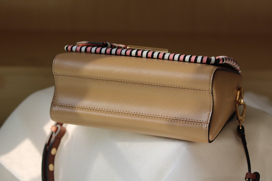 ばれないルイヴィトン Louis Vuitton バッグ 実物の写真 N品スーパーコピーバッグ代引き対応国内発送後払い安全必ず届く優良サイト