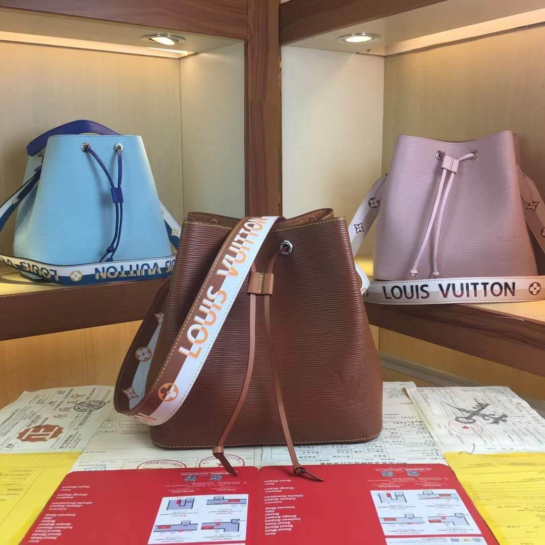 ばれないルイヴィトン Louis Vuitton バッグ 実物の写真 N品スーパーコピーバッグ代引き対応国内発送後払い安全必ず届く優良サイト