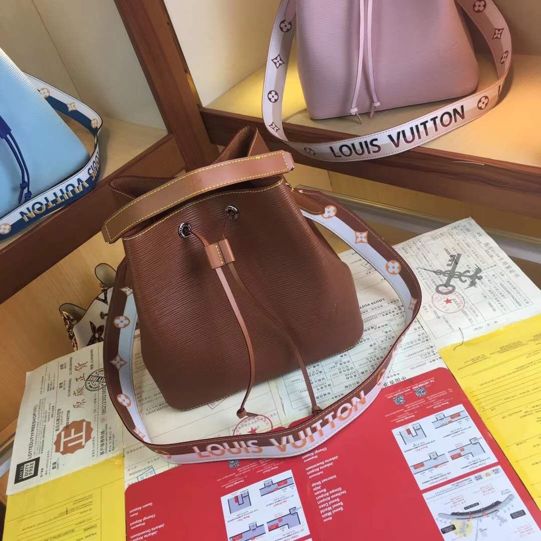 ばれないルイヴィトン Louis Vuitton バッグ 実物の写真 N品スーパーコピーバッグ代引き対応国内発送後払い安全必ず届く優良サイト