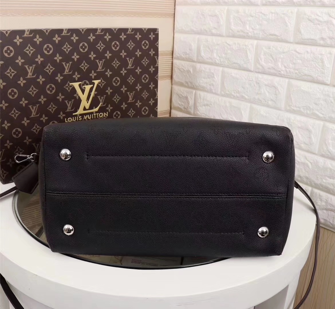 ばれないルイヴィトン Louis Vuitton バッグ 実物の写真 N品スーパーコピーバッグ代引き対応国内発送後払い安全必ず届く優良サイト