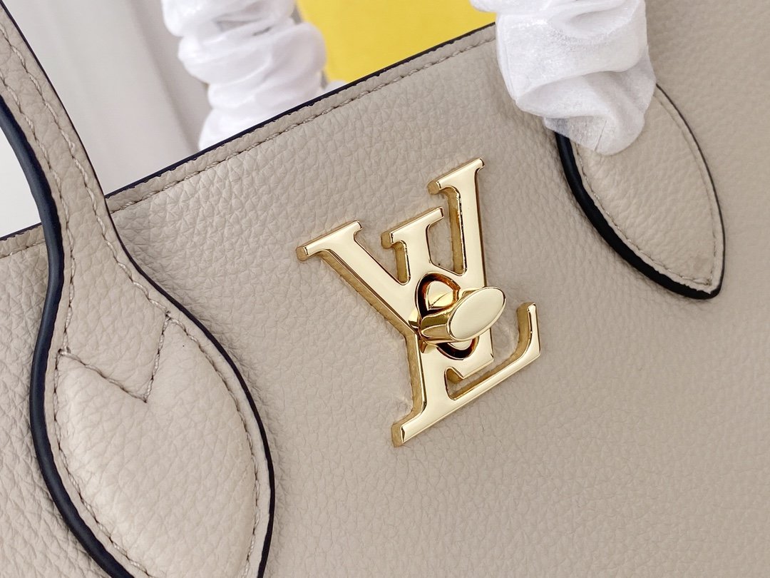 ばれないルイヴィトン Louis Vuitton バッグ 実物の写真 N品スーパーコピーバッグ代引き対応国内発送後払い安全必ず届く優良サイト