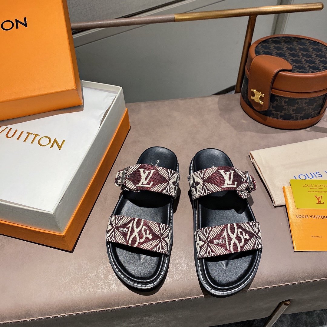 上質 大人気 ルイヴィトン Louis Vuitton サンダル 実物の写真 N品スーパーコピー代引き可能国内発送後払い安全必ず届く信用できるサイト