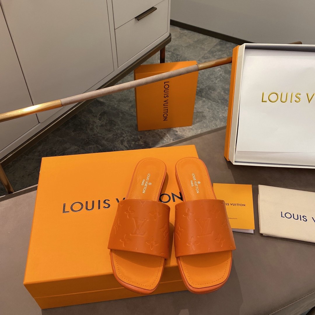 上質 大人気 ルイヴィトン Louis Vuitton サンダル 実物の写真 N品スーパーコピー代引き可能国内発送後払い安全必ず届く信用できるサイト