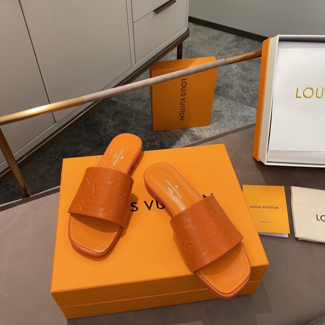 上質 大人気 ルイヴィトン Louis Vuitton サンダル 実物の写真 N品スーパーコピー代引き可能国内発送後払い安全必ず届く信用できるサイト