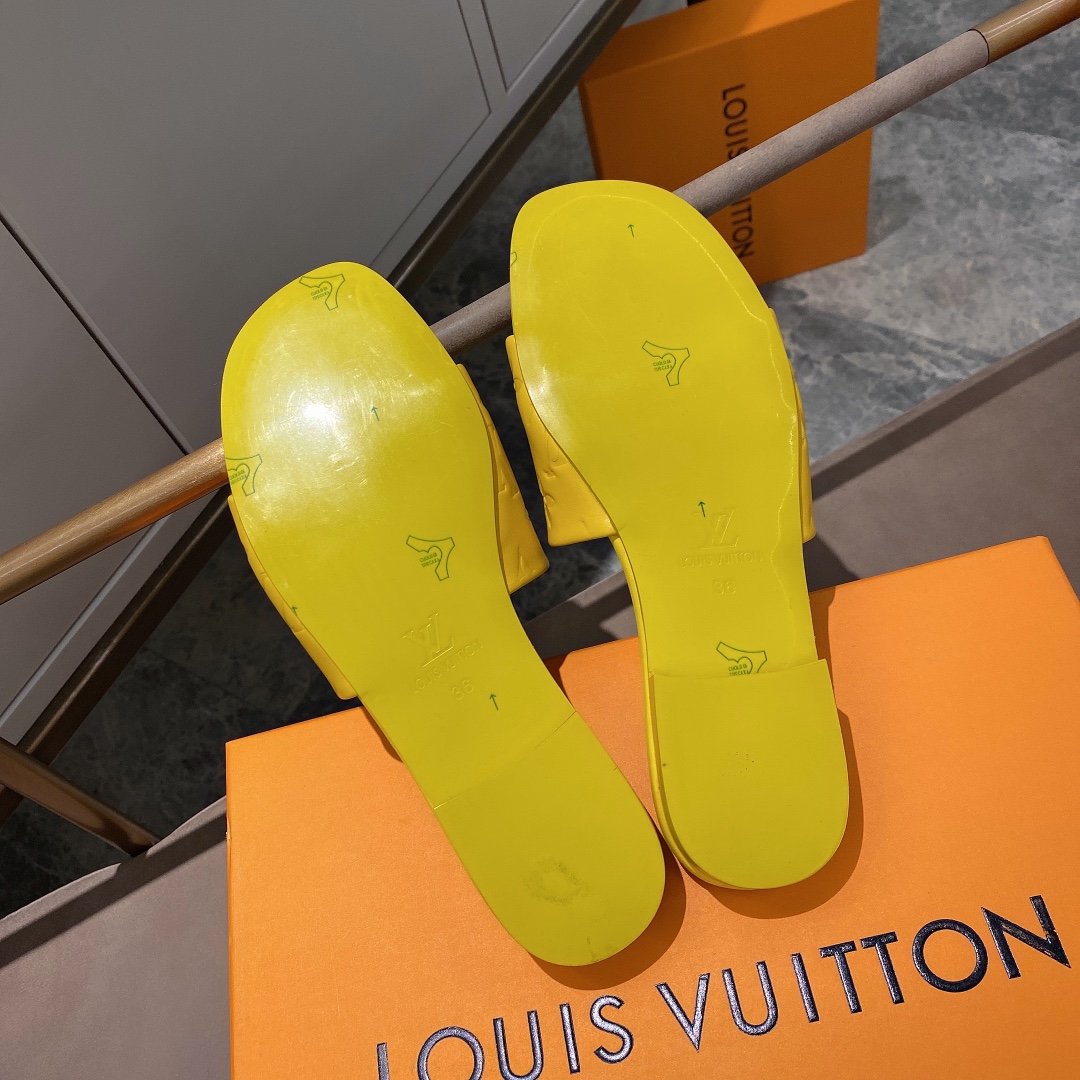 上質 大人気 ルイヴィトン Louis Vuitton サンダル 実物の写真 N品スーパーコピー代引き可能国内発送後払い安全必ず届く信用できるサイト