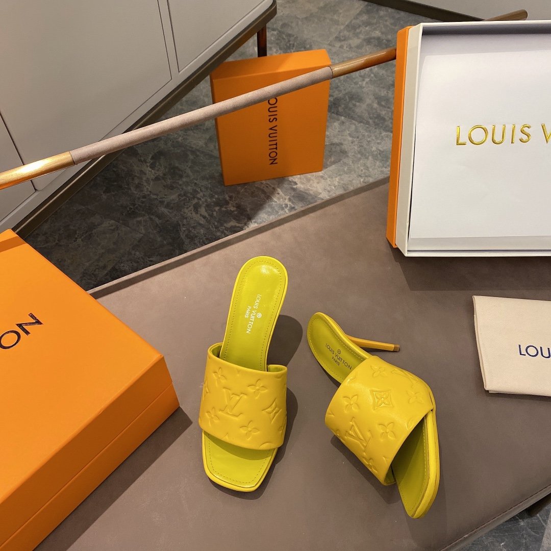 上質 大人気 ルイヴィトン Louis Vuitton サンダル 実物の写真 N品スーパーコピー代引き可能国内発送後払い安全必ず届く信用できるサイト