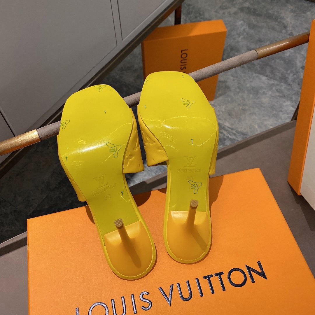 上質 大人気 ルイヴィトン Louis Vuitton サンダル 実物の写真 N品スーパーコピー代引き可能国内発送後払い安全必ず届く信用できるサイト