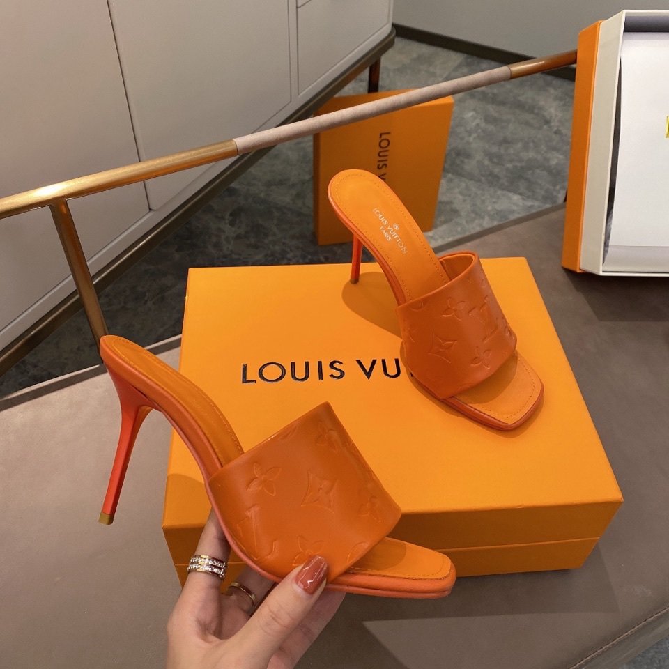 上質 大人気 ルイヴィトン Louis Vuitton サンダル 実物の写真 N品スーパーコピー代引き可能国内発送後払い安全必ず届く信用できるサイト