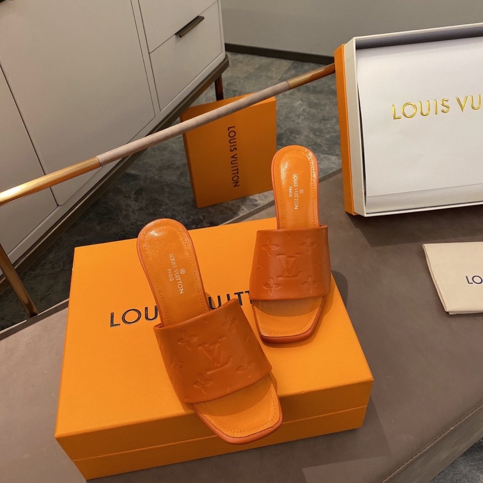 上質 大人気 ルイヴィトン Louis Vuitton サンダル 実物の写真 N品スーパーコピー代引き可能国内発送後払い安全必ず届く信用できるサイト