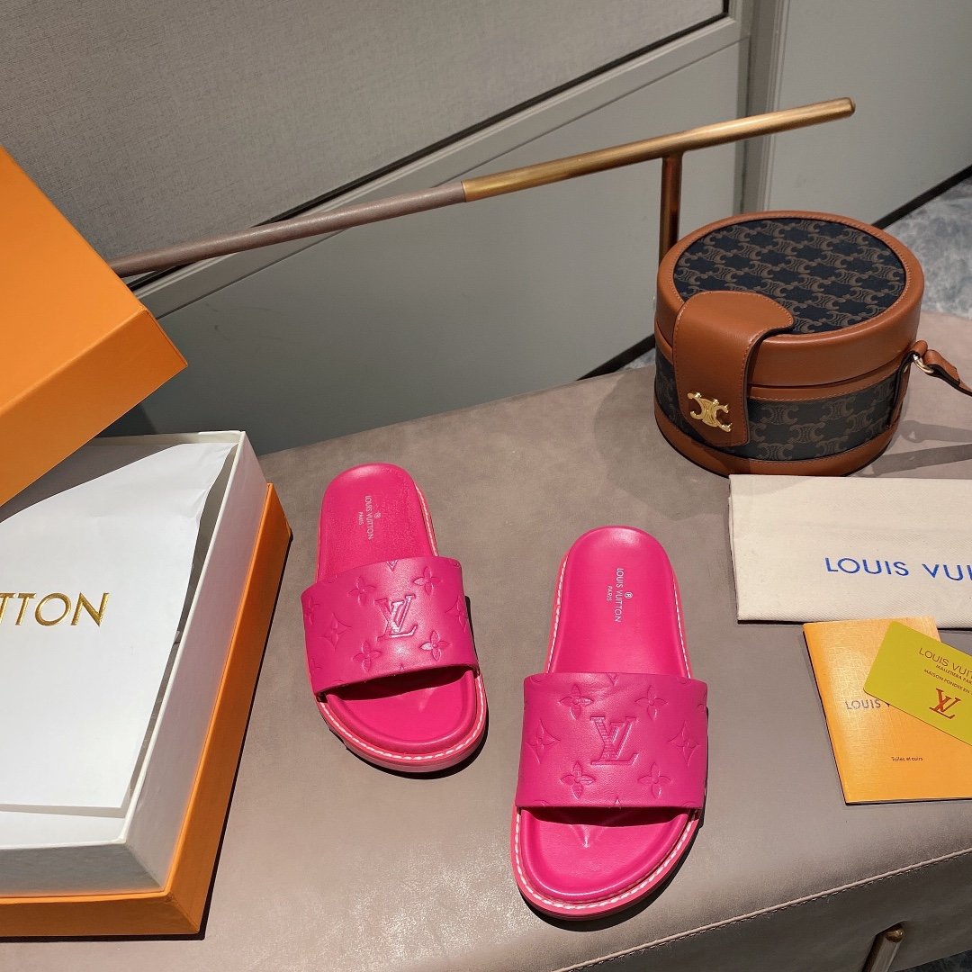 上質 大人気 ルイヴィトン Louis Vuitton サンダル 実物の写真 N品スーパーコピー代引き可能国内発送後払い安全必ず届く信用できるサイト