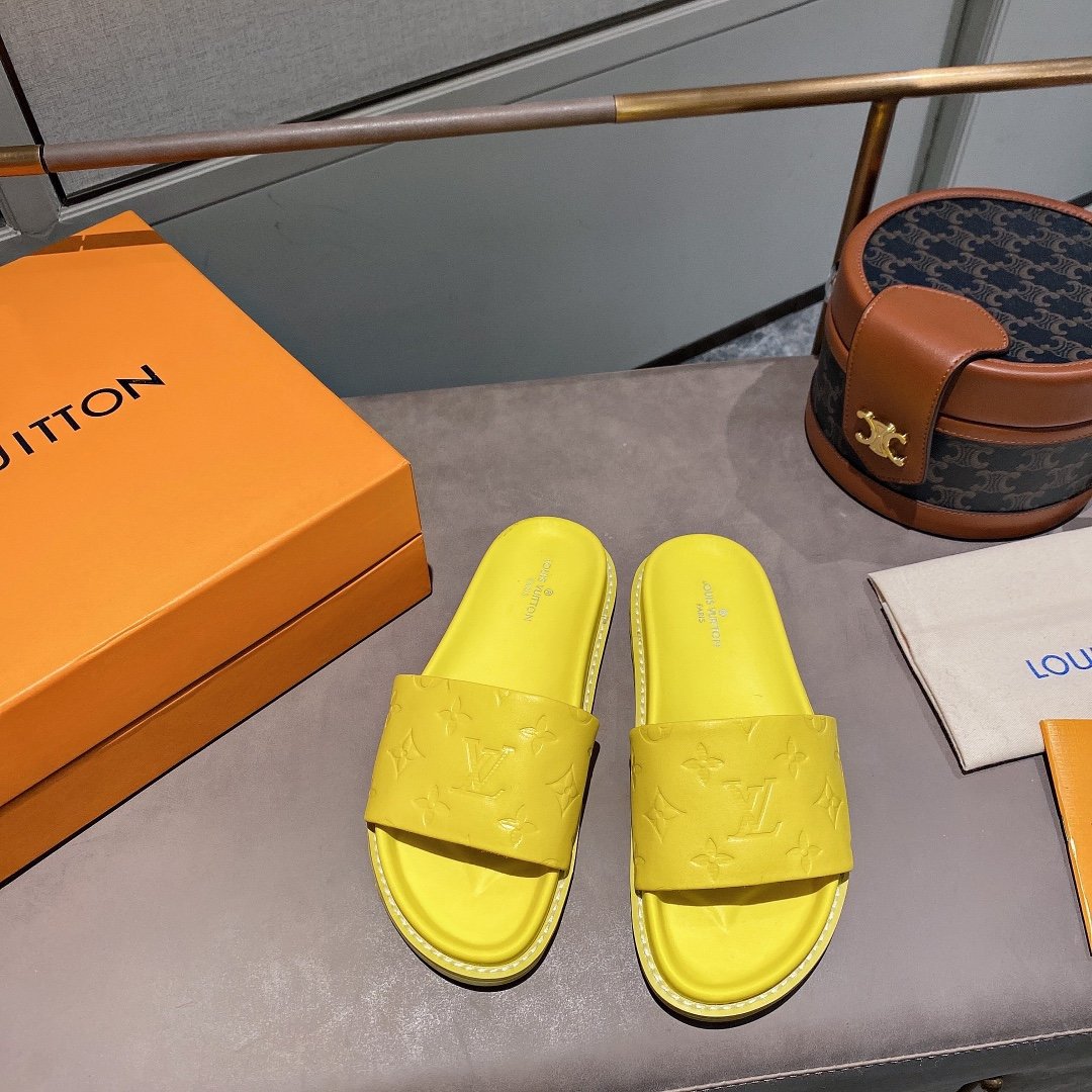 上質 大人気 ルイヴィトン Louis Vuitton サンダル 実物の写真 N品スーパーコピー代引き可能国内発送後払い安全必ず届く信用できるサイト