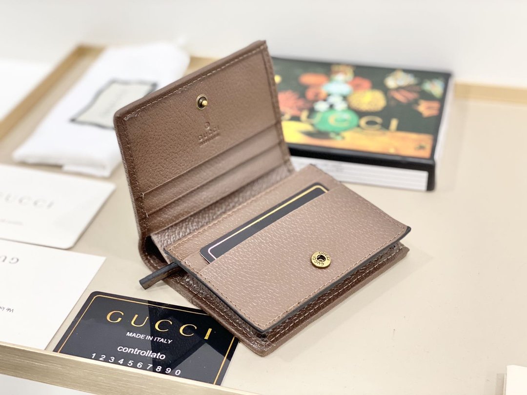 人気商品登場Gucci グッチ実物の写真 N品スーパーコピー財布代引き対応国内発送後払い安全必ず届く優良サイト