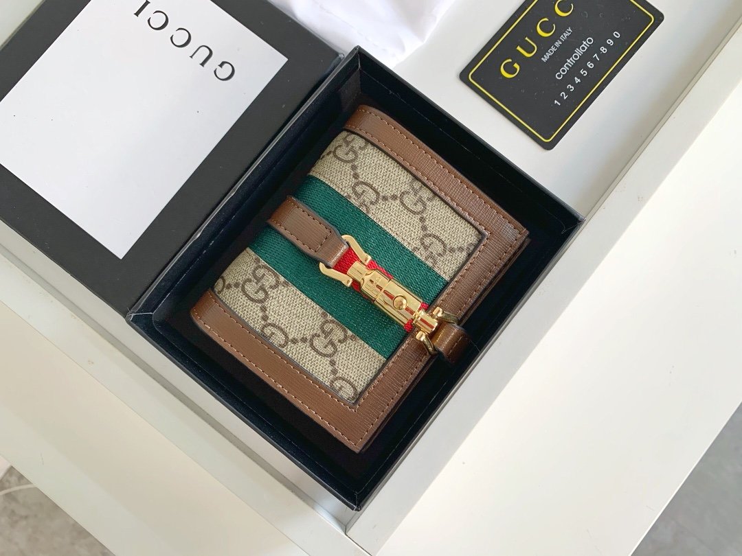 人気商品登場Gucci グッチ実物の写真 N品スーパーコピー財布代引き対応国内発送後払い安全必ず届く優良サイト