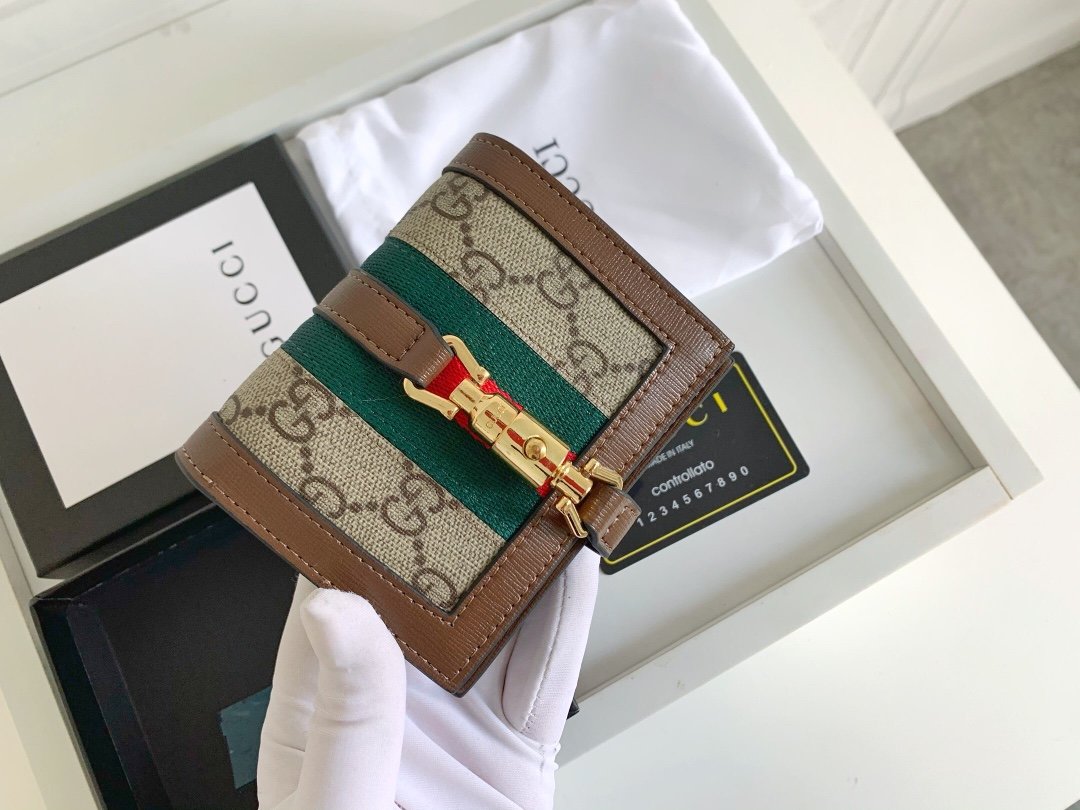 人気商品登場Gucci グッチ実物の写真 N品スーパーコピー財布代引き対応国内発送後払い安全必ず届く優良サイト