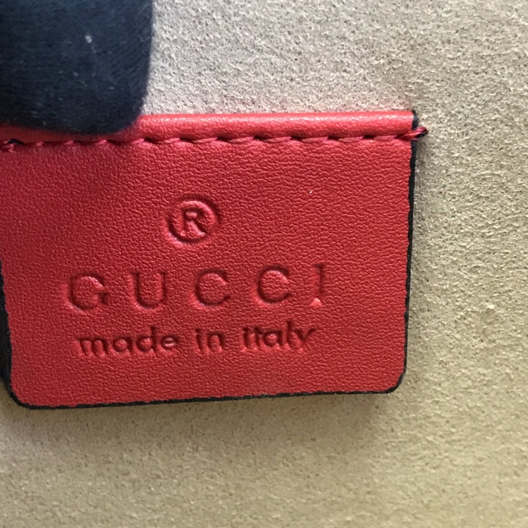 人気商品登場Gucci グッチ実物の写真 N品スーパーコピー財布代引き対応国内発送後払い安全必ず届く優良サイト