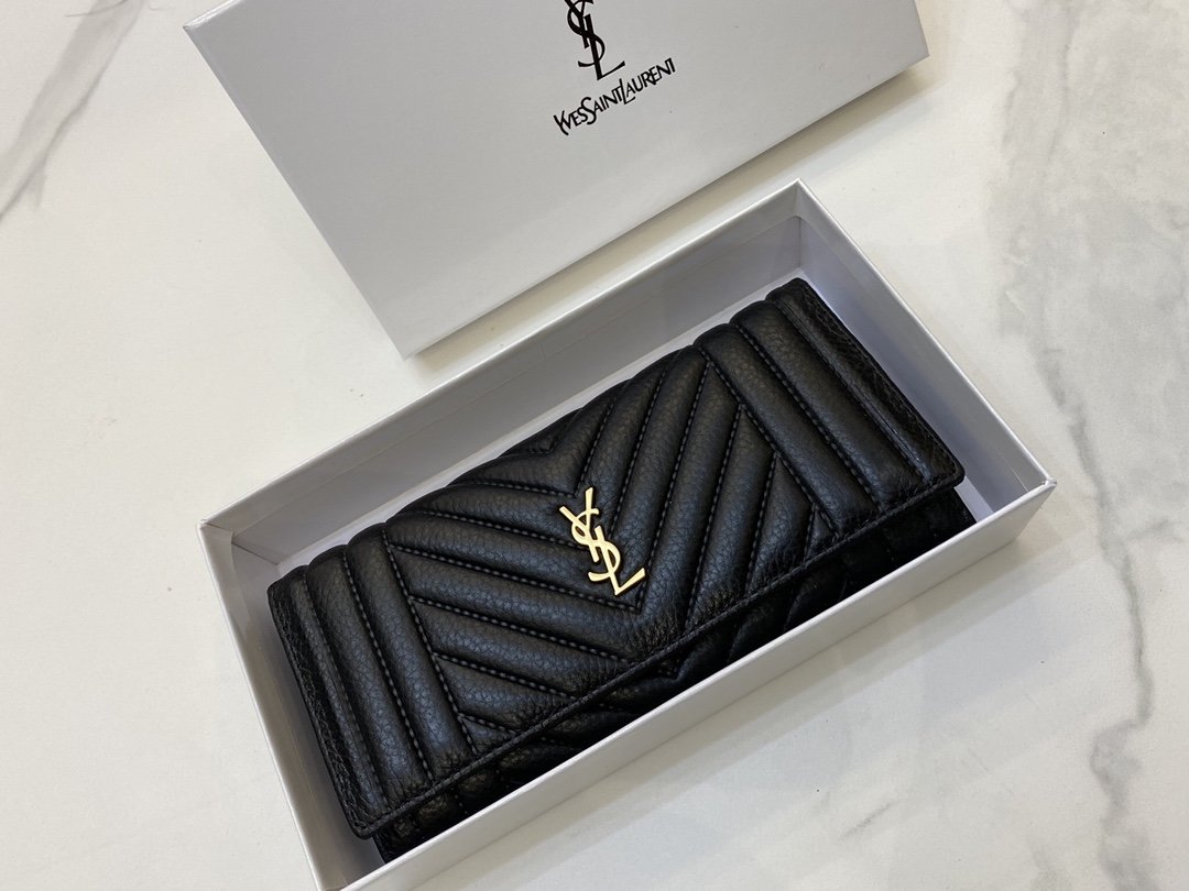 お洒落に魅せるYSL イヴサンローラン 実物の写真 N品スーパーコピー代引き対応国内発送後払い安全必ず届く信用できるサイト