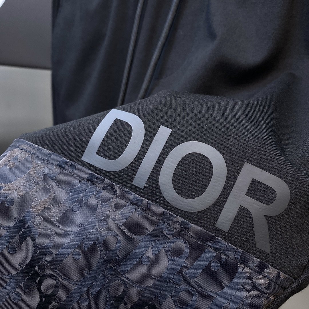 夏物新入荷Dior クリスチャンディオール 半ズボン 実物の写真 N品スーパーコピー服代引き対応国内発送後払い安全必ず届く信用できるサイト