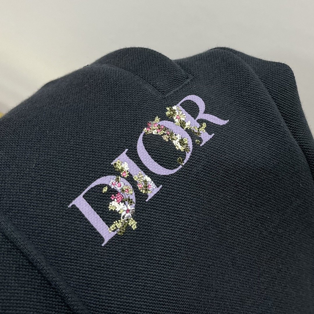 夏物新入荷Dior クリスチャンディオール 半ズボン 実物の写真 N品スーパーコピー服代引き対応国内発送後払い安全必ず届く信用できるサイト