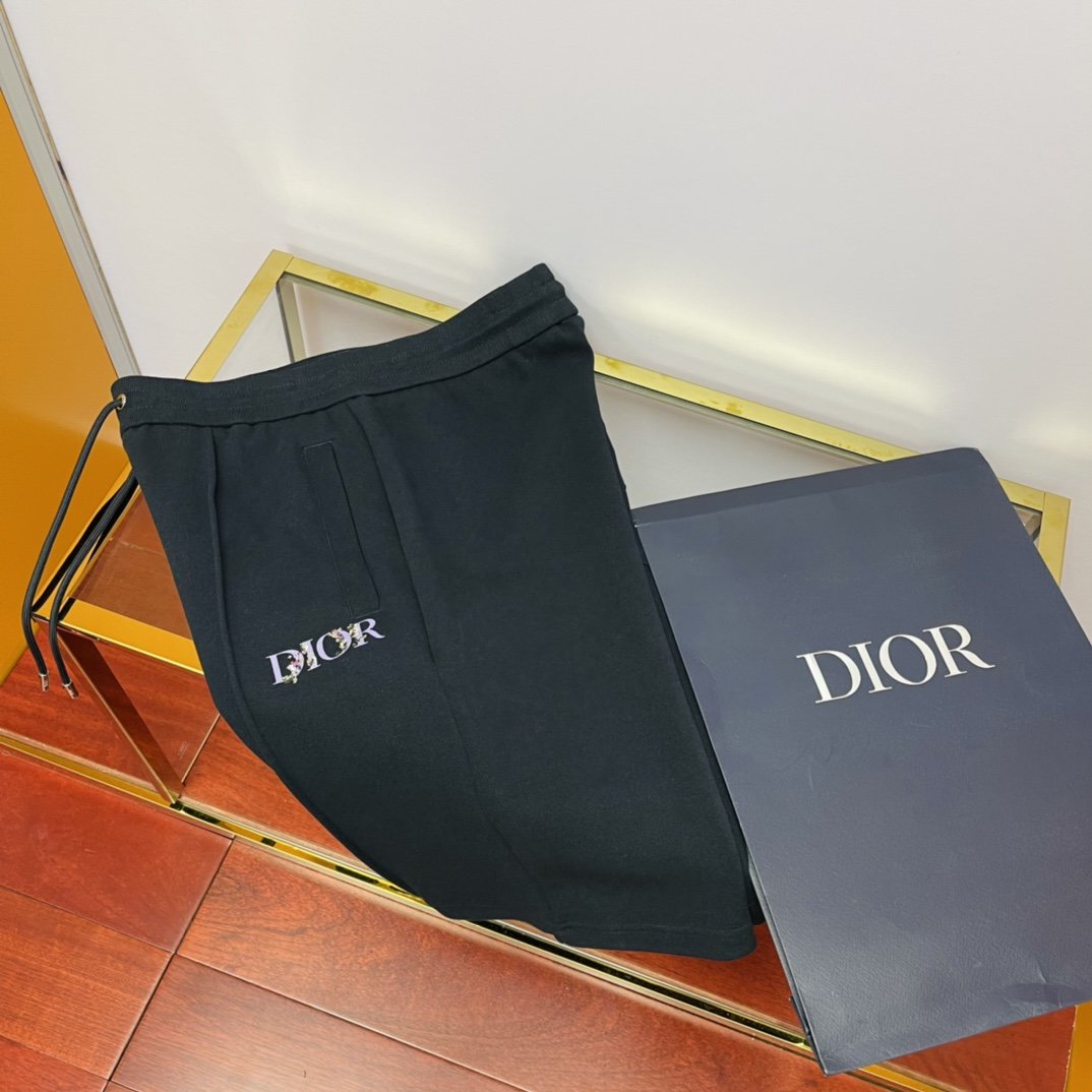 夏物新入荷Dior クリスチャンディオール 半ズボン 実物の写真 N品スーパーコピー服代引き対応国内発送後払い安全必ず届く信用できるサイト