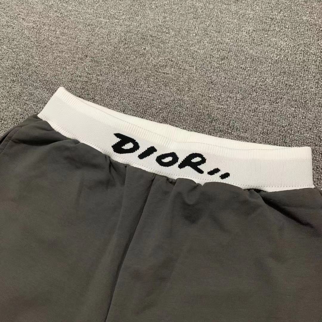 夏物新入荷Dior クリスチャンディオール 半ズボン 実物の写真 N品スーパーコピー服代引き対応国内発送後払い安全必ず届く信用できるサイト