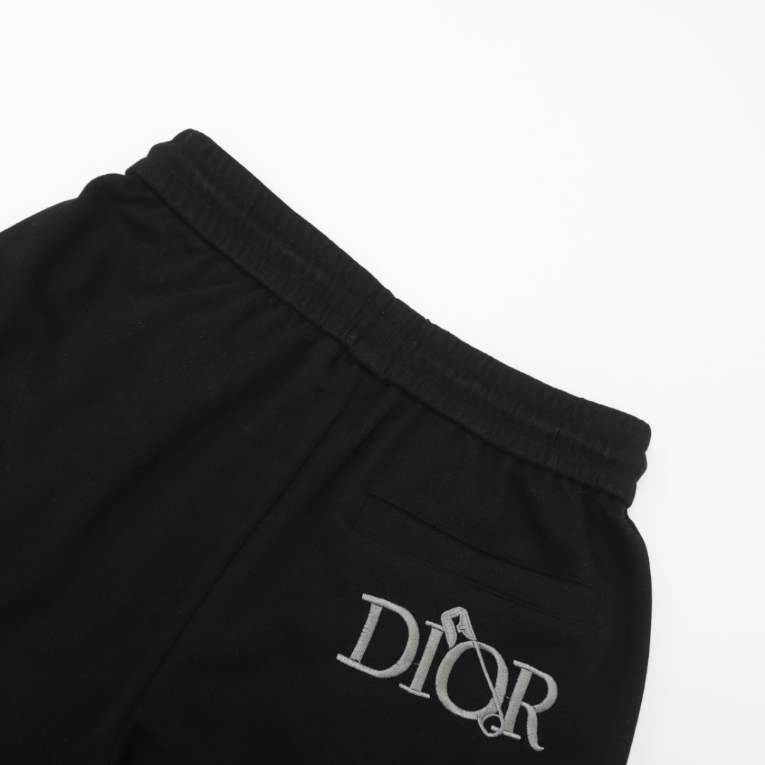 夏物新入荷Dior クリスチャンディオール 半ズボン 実物の写真 N品スーパーコピー服代引き対応国内発送後払い安全必ず届く信用できるサイト