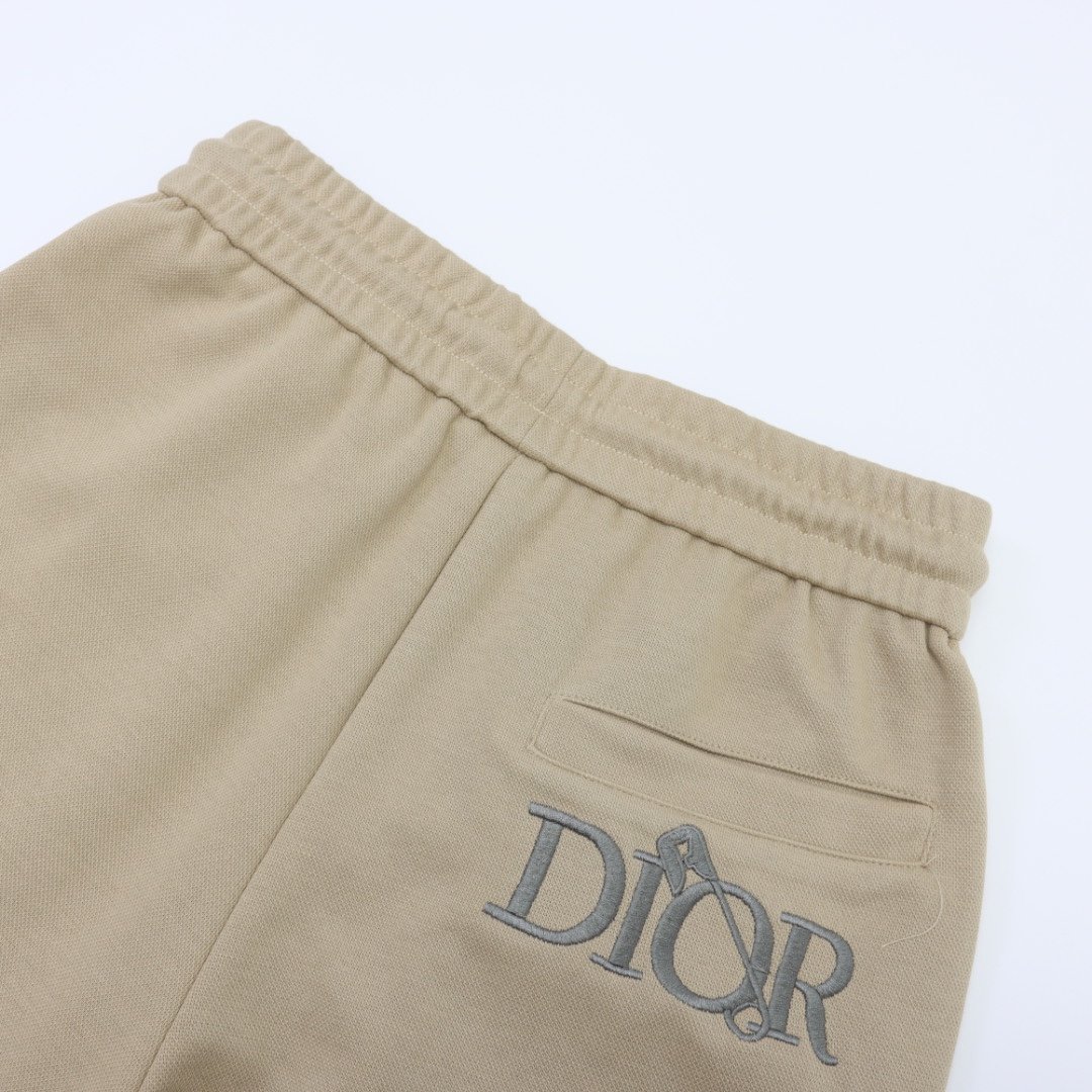 夏物新入荷Dior クリスチャンディオール 半ズボン 実物の写真 N品スーパーコピー服代引き対応国内発送後払い安全必ず届く信用できるサイト