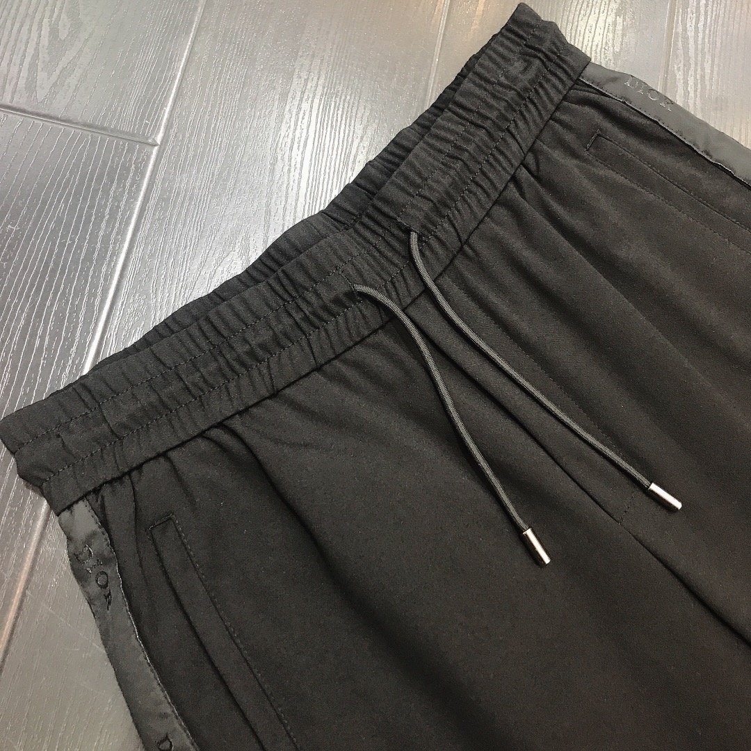 夏物新入荷Dior クリスチャンディオール 半ズボン 実物の写真 N品スーパーコピー服代引き対応国内発送後払い安全必ず届く信用できるサイト