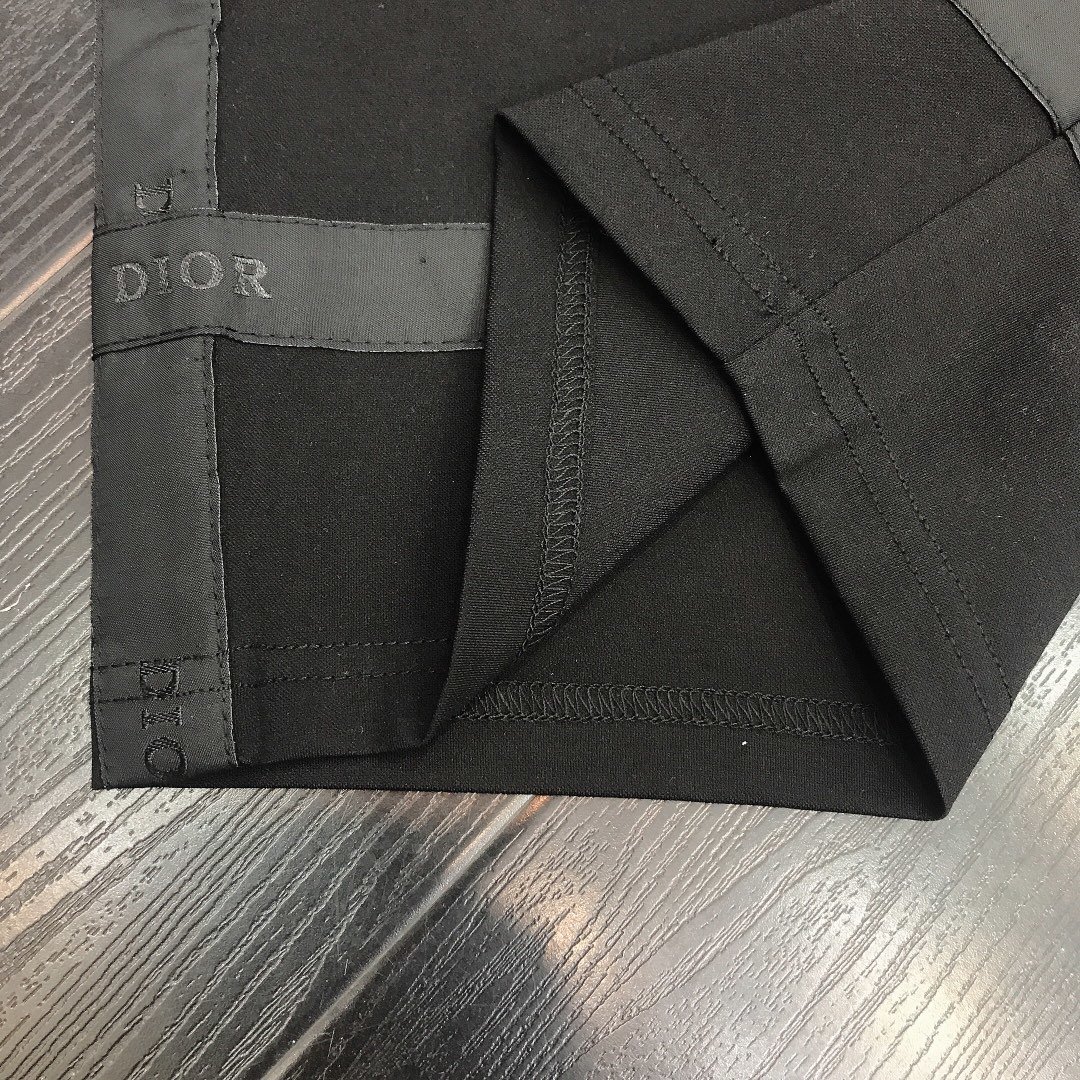 夏物新入荷Dior クリスチャンディオール 半ズボン 実物の写真 N品スーパーコピー服代引き対応国内発送後払い安全必ず届く信用できるサイト