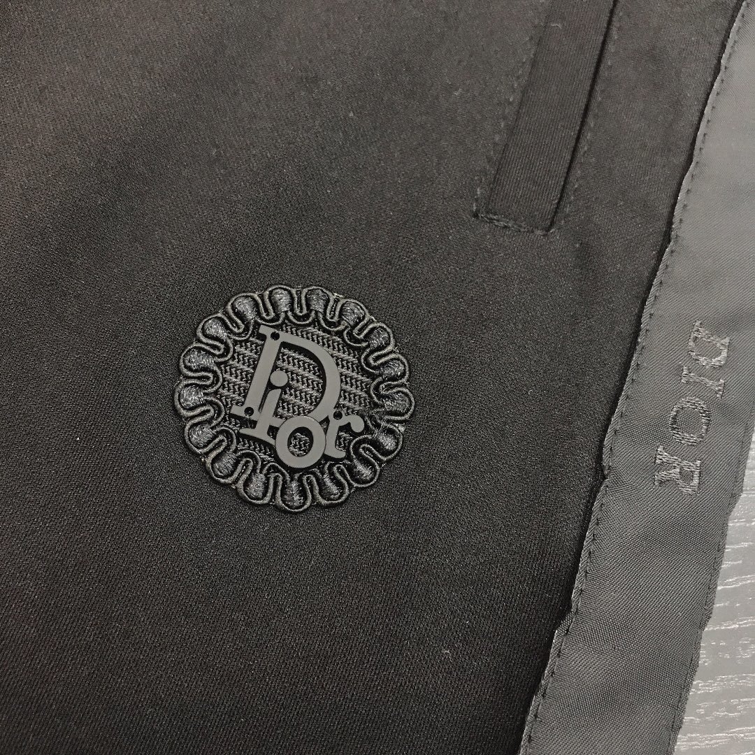 夏物新入荷Dior クリスチャンディオール 半ズボン 実物の写真 N品スーパーコピー服代引き対応国内発送後払い安全必ず届く信用できるサイト