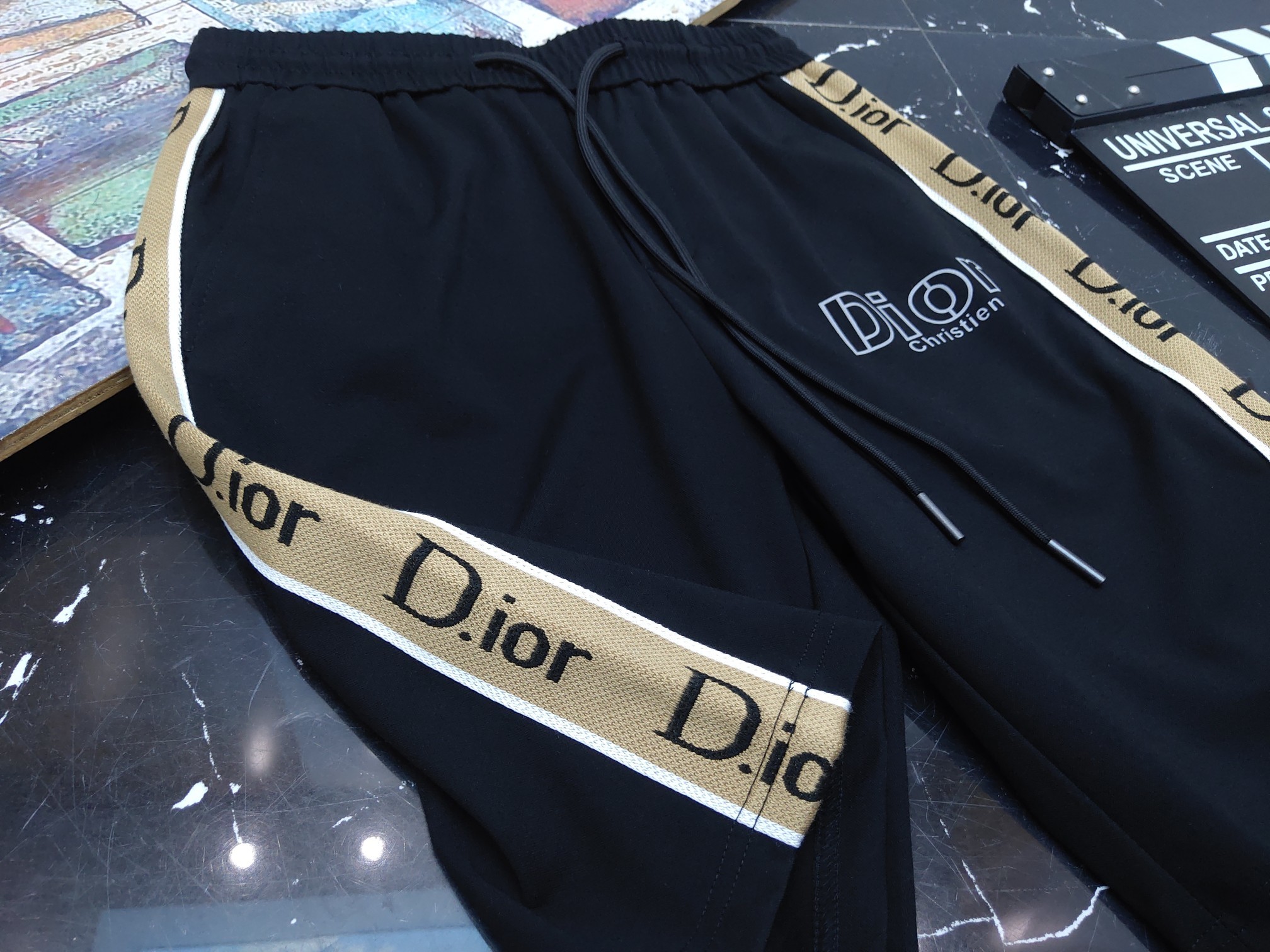 夏物新入荷Dior クリスチャンディオール 半ズボン 実物の写真 N品スーパーコピー服代引き対応国内発送後払い安全必ず届く信用できるサイト