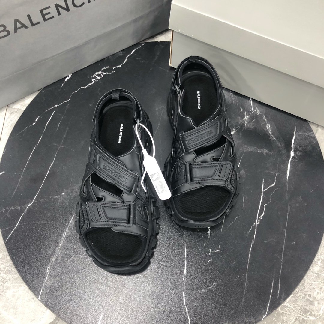 ファッション通販Balenciaga バレンシアガ シューズ 実物の写真 N品スーパーコピー靴代引き可能国内発送後払い安全必ず届く信用できるサイト