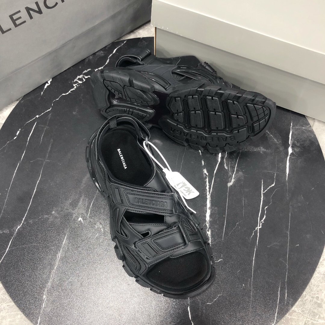 ファッション通販Balenciaga バレンシアガ シューズ 実物の写真 N品スーパーコピー靴代引き可能国内発送後払い安全必ず届く信用できるサイト