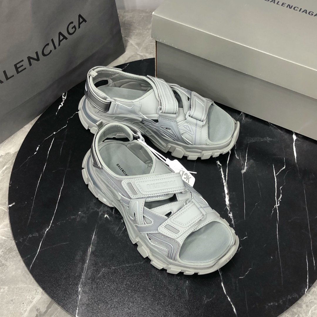 ファッション通販Balenciaga バレンシアガ シューズ 実物の写真 N品スーパーコピー靴代引き可能国内発送後払い安全必ず届く信用できるサイト