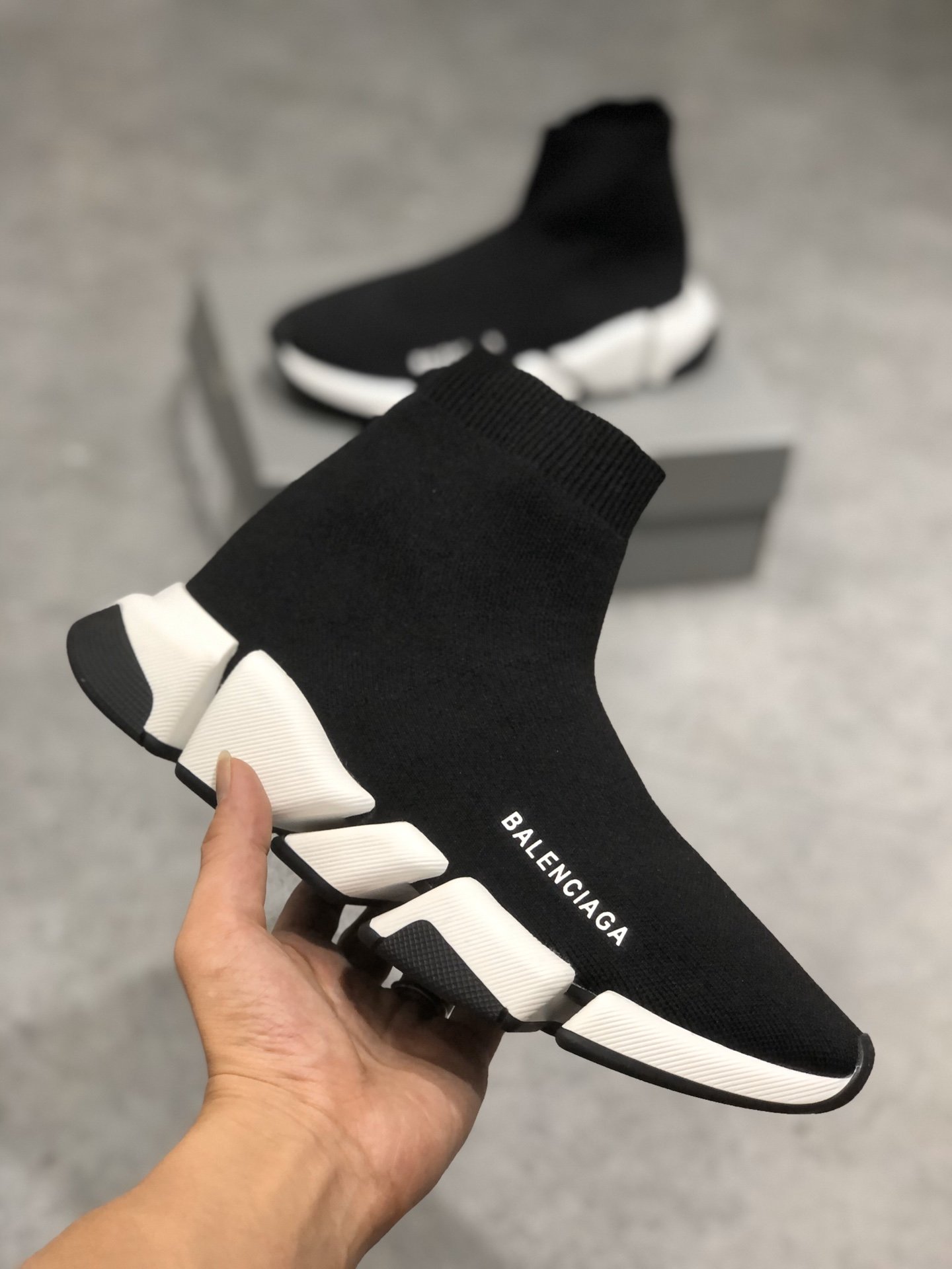 ファッション通販Balenciaga バレンシアガ サンダル 実物の写真 N品スーパーコピー靴代引き可能国内発送後払い安全必ず届く信用できるサイト