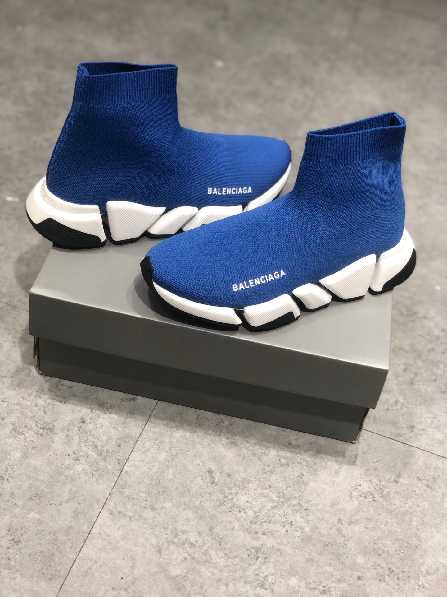 ファッション通販Balenciaga バレンシアガ サンダル 実物の写真 N品スーパーコピー靴代引き可能国内発送後払い安全必ず届く信用できるサイト