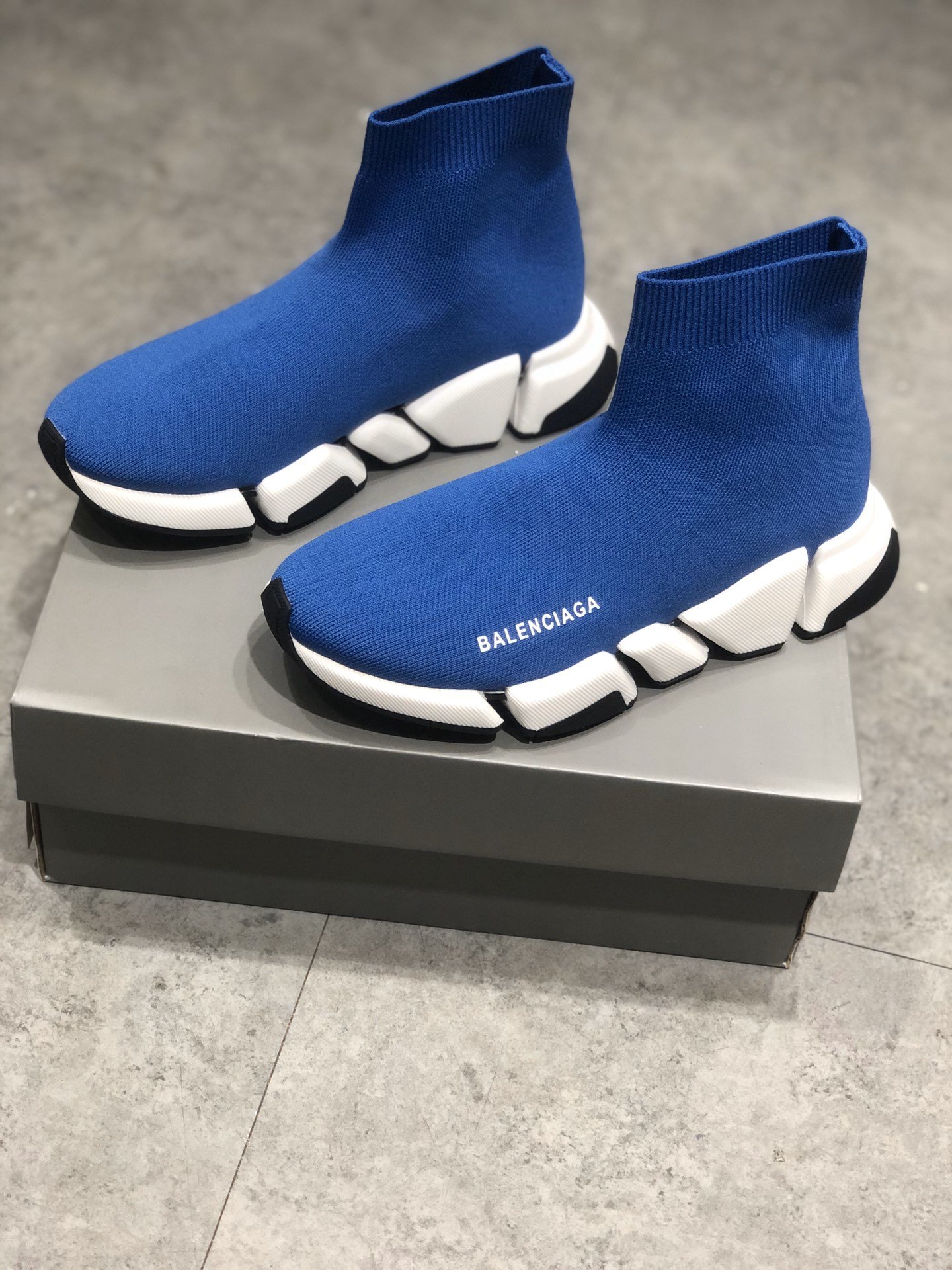 ファッション通販Balenciaga バレンシアガ サンダル 実物の写真 N品スーパーコピー靴代引き可能国内発送後払い安全必ず届く信用できるサイト