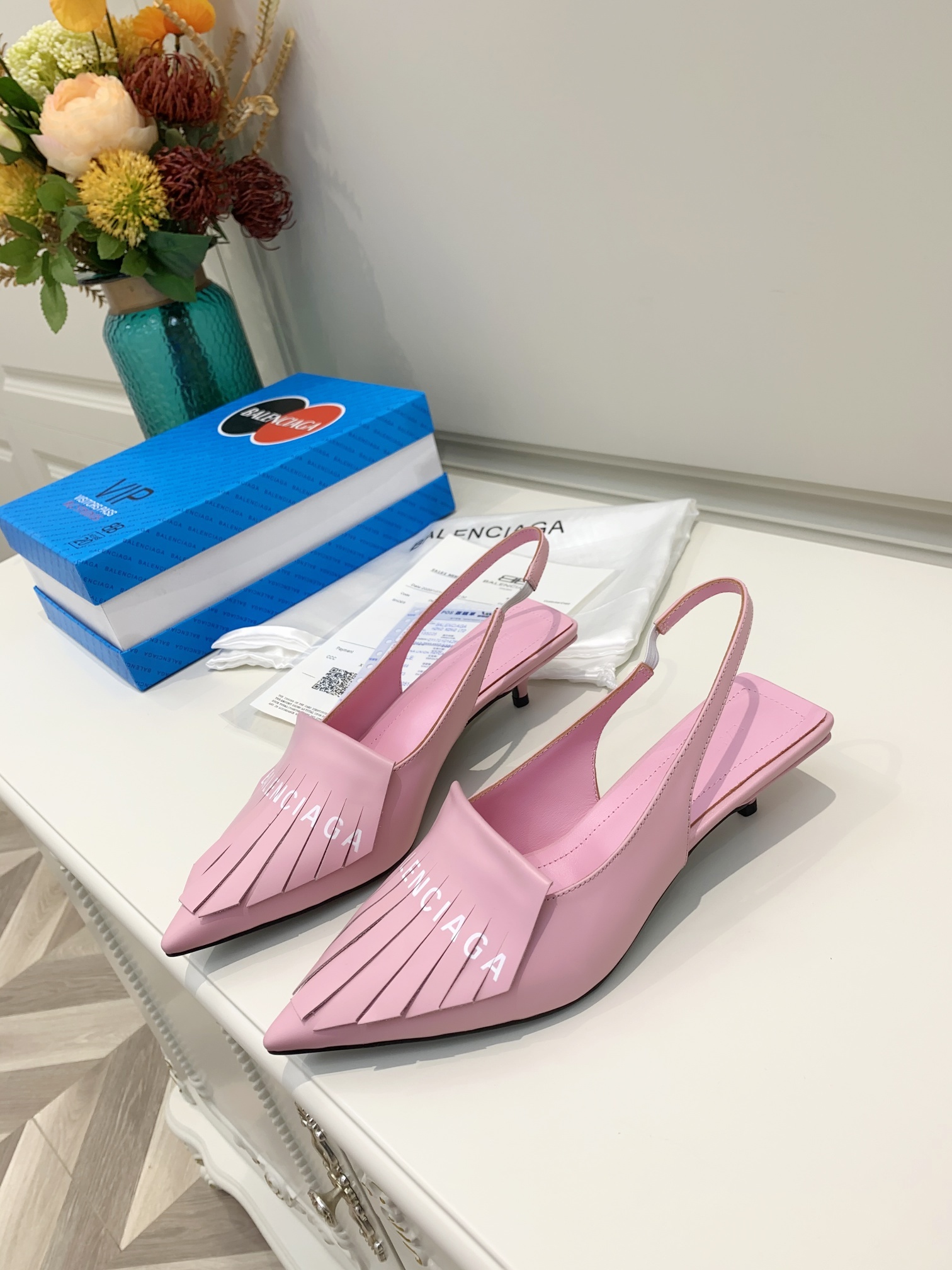 ファッション通販Balenciaga バレンシアガ サンダル 実物の写真 N品スーパーコピー靴代引き可能国内発送後払い安全必ず届く信用できるサイト