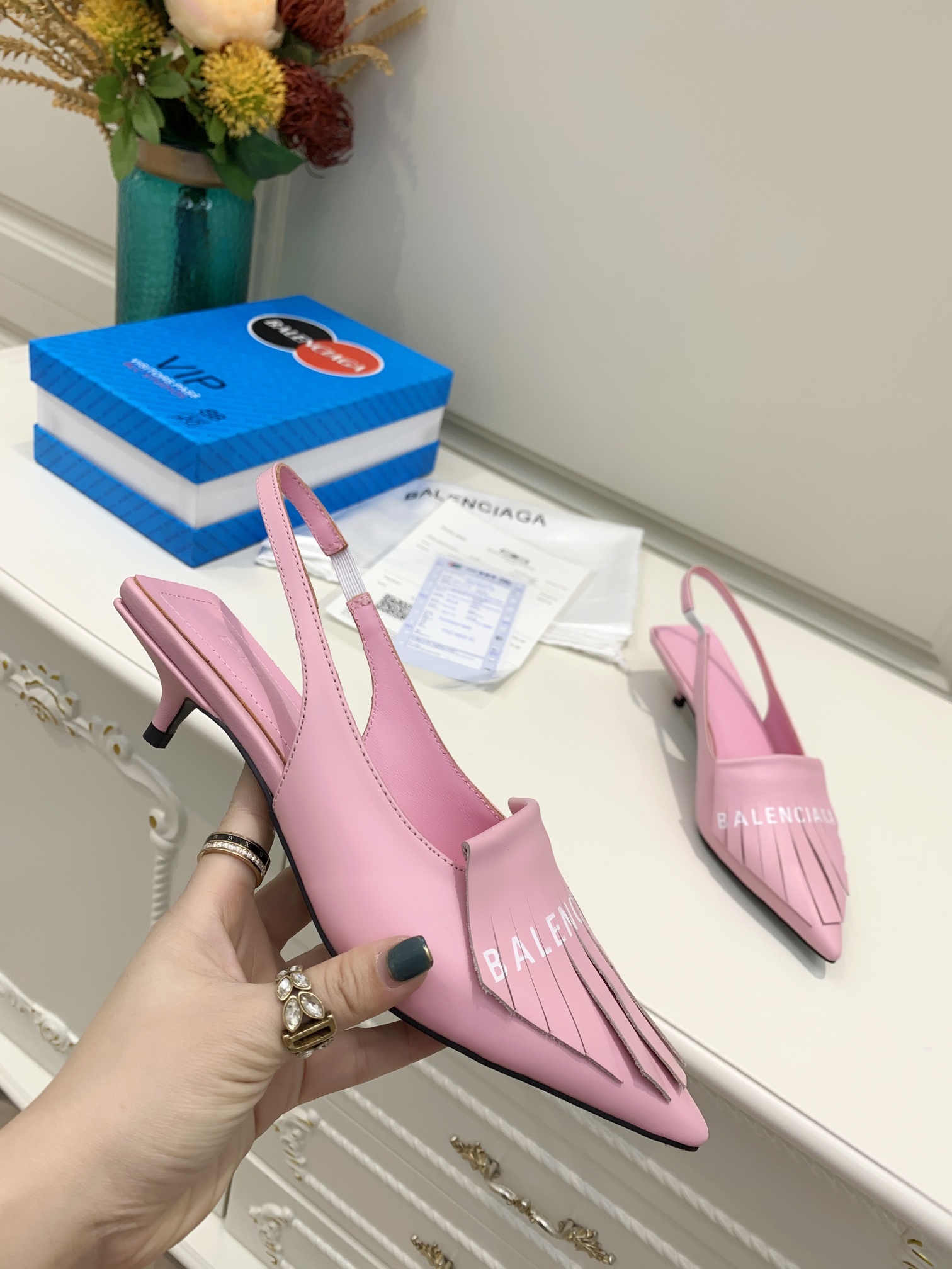 ファッション通販Balenciaga バレンシアガ サンダル 実物の写真 N品スーパーコピー靴代引き可能国内発送後払い安全必ず届く信用できるサイト