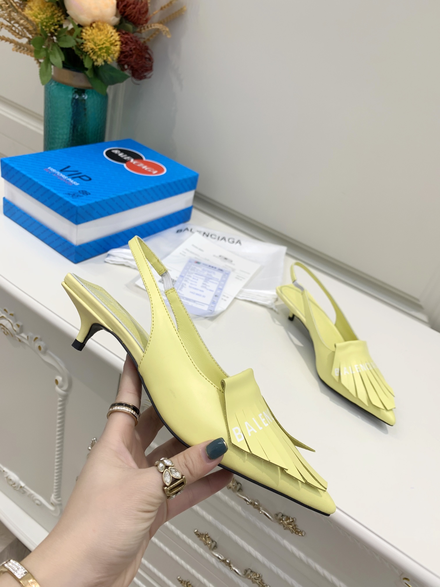 ファッション通販Balenciaga バレンシアガ サンダル 実物の写真 N品スーパーコピー靴代引き可能国内発送後払い安全必ず届く信用できるサイト