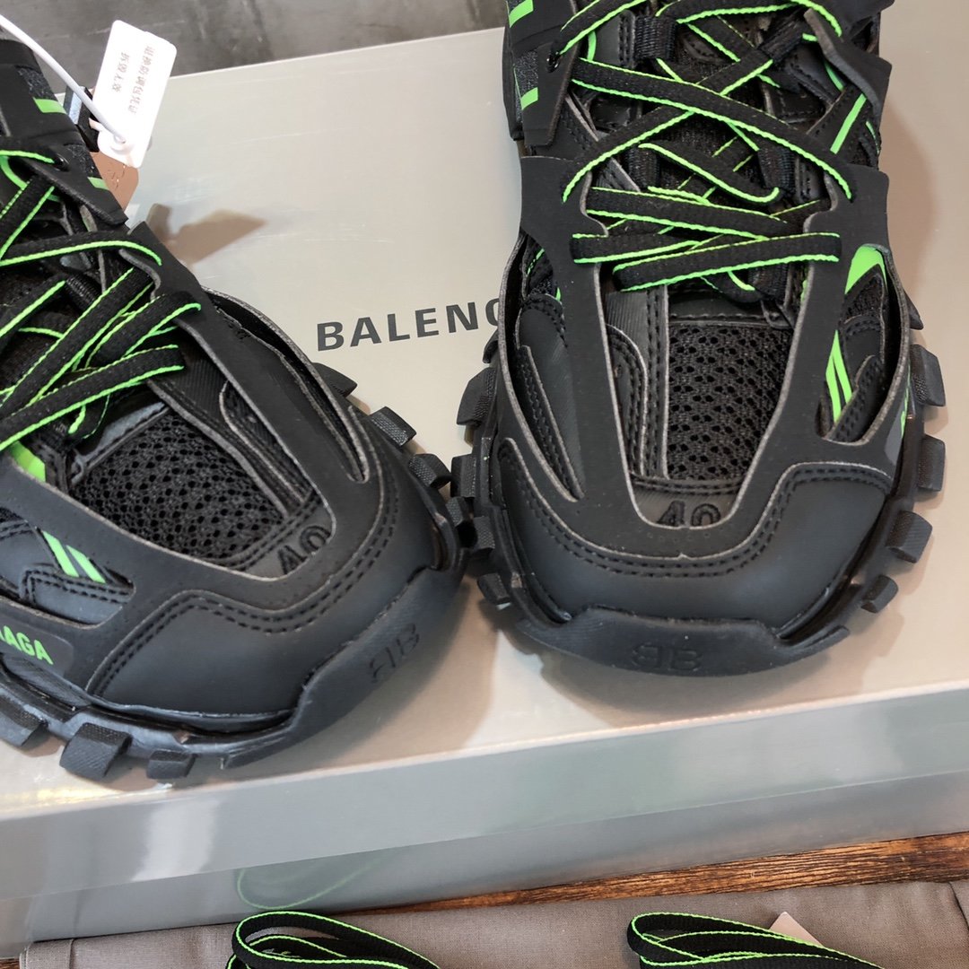 ファッション通販Balenciaga バレンシアガ シューズ 実物の写真 N品スーパーコピー靴代引き可能国内発送後払い安全必ず届く信用できるサイト