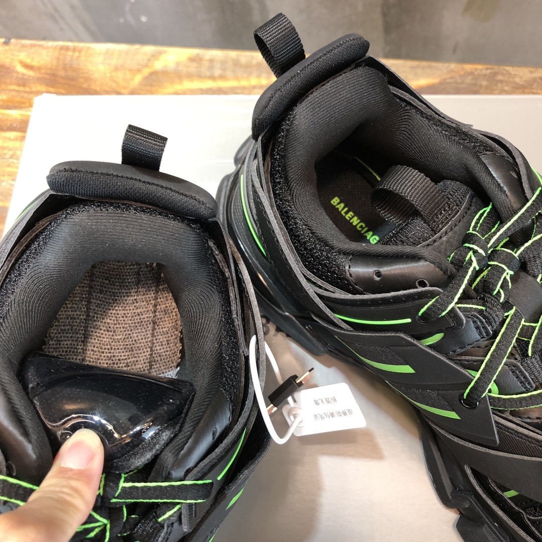 ファッション通販Balenciaga バレンシアガ シューズ 実物の写真 N品スーパーコピー靴代引き可能国内発送後払い安全必ず届く信用できるサイト
