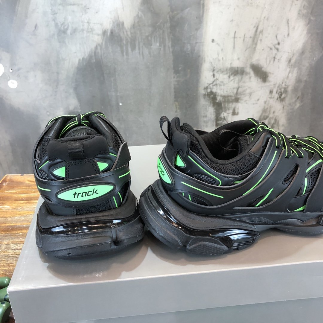 ファッション通販Balenciaga バレンシアガ シューズ 実物の写真 N品スーパーコピー靴代引き可能国内発送後払い安全必ず届く信用できるサイト