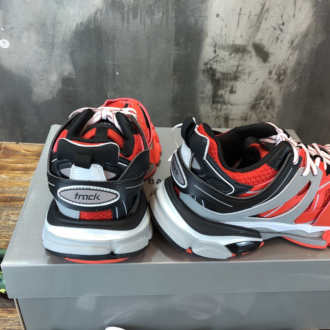 ファッション通販Balenciaga バレンシアガ シューズ 実物の写真 N品スーパーコピー靴代引き可能国内発送後払い安全必ず届く信用できるサイト