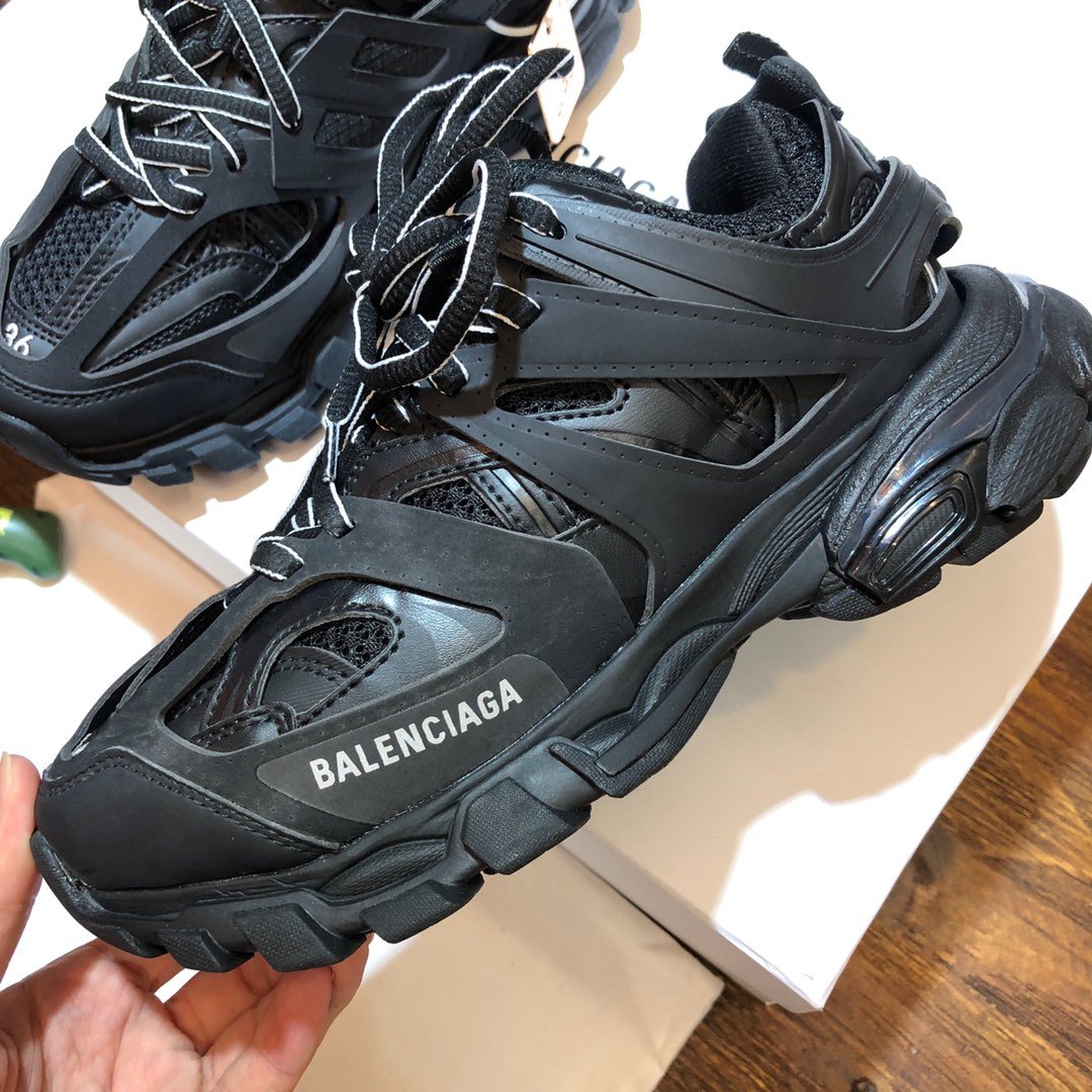 ファッション通販Balenciaga バレンシアガ シューズ 実物の写真 N品スーパーコピー靴代引き可能国内発送後払い安全必ず届く信用できるサイト