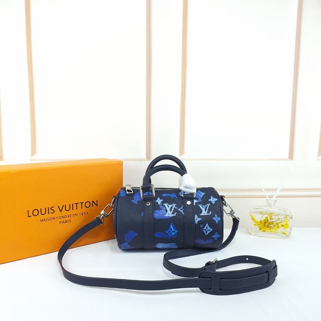 ルイヴィトン Louis Vuitton バッグ 実物の写真  N品スーパーコピー靴代引き可能国内発送後払い安全必ず届く信用できるサイト