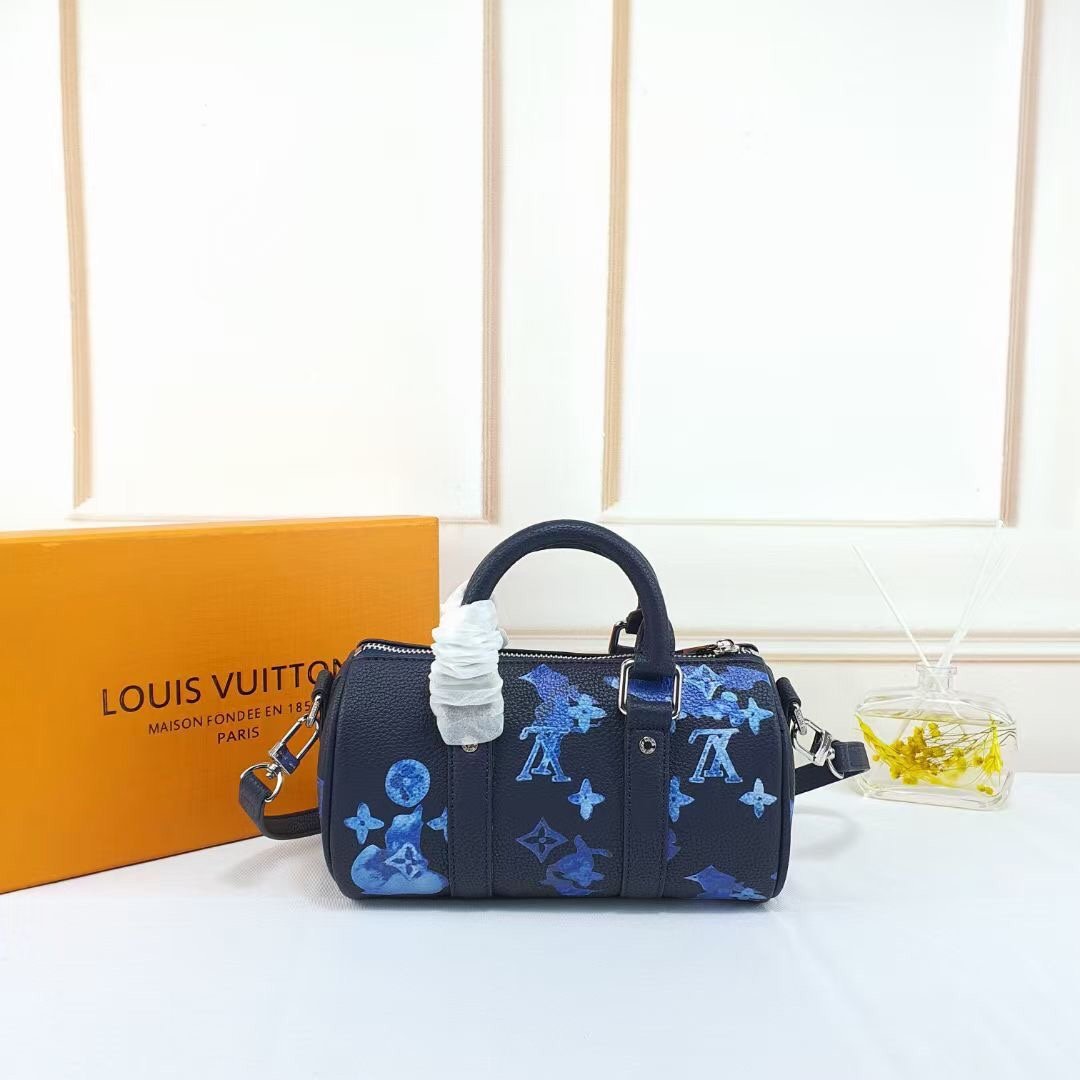 ルイヴィトン Louis Vuitton バッグ 実物の写真  N品スーパーコピー靴代引き可能国内発送後払い安全必ず届く信用できるサイト