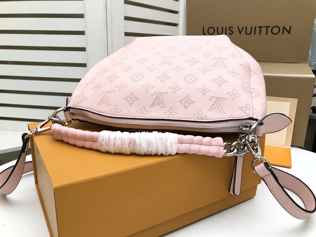 ルイヴィトン Louis Vuitton バッグ 実物の写真  N品スーパーコピー靴代引き可能国内発送後払い安全必ず届く信用できるサイト