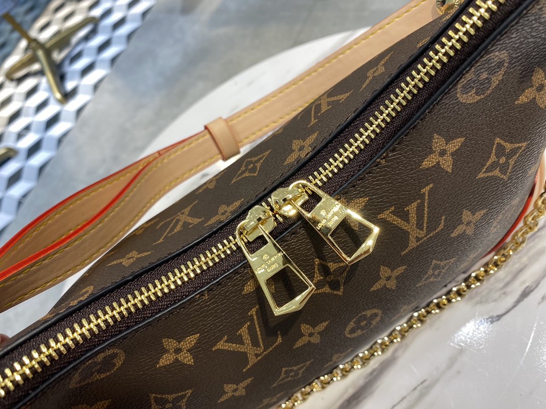 ルイヴィトン Louis Vuitton バッグ 実物の写真  N品スーパーコピー靴代引き可能国内発送後払い安全必ず届く信用できるサイト