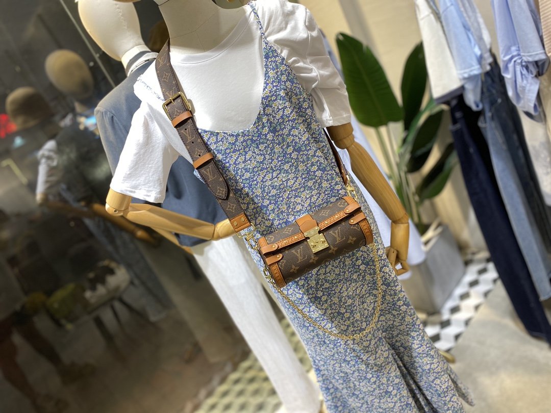 ルイヴィトン Louis Vuitton バッグ 実物の写真  N品スーパーコピー靴代引き可能国内発送後払い安全必ず届く信用できるサイト
